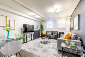 2BR Apt with Netflix -In the Heart of DT Hamilton